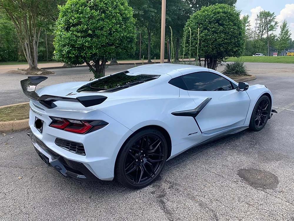 C8 Corvette AGM  Carbon Fiber Side-Skirts - Z06/E-Ray